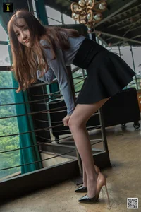 Sophisticated Style: IESS Wan Ping in Gradient High Heels Collection - image 48
