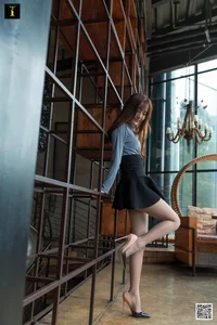 Sophisticated Style: IESS Wan Ping in Gradient High Heels Collection - image 51
