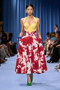 8 Must-Have Dress Trends to Elevate Your Wardrobe for Every Occasion - image 20