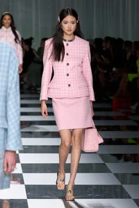 8 Must-Have Dress Trends to Elevate Your Wardrobe for Every Occasion - image 18