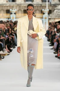 8 Must-Have Dress Trends to Elevate Your Wardrobe for Every Occasion - image 7
