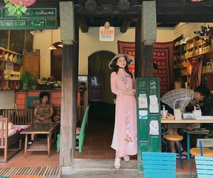 Korean Beauty Explores Vietnam: A Stunning Travel Photography Journey - image 0