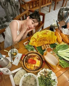 Korean Beauty Explores Vietnam: A Stunning Travel Photography Journey - image 9