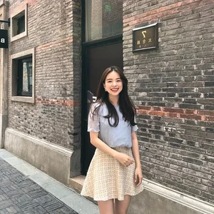Korean Beauty Explores Vietnam: A Stunning Travel Photography Journey - image 2