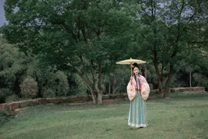 Sophistication and Style: YiTuYu Art Language Vol.4585 Featuring Ling Zi Xi - image 5