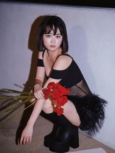 YiTuYu Art Language Vol.10226: Captivating Photography Featuring Yi Ming - 13 Exclusive High-Resolution Digital Portraits - image 1
