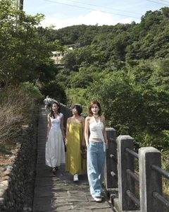 Chi Pu’s Taiwan Travel Diary: Celebrating 15 Years of Friendship with a Stunning Vacation and Cultural Exploration - image 2