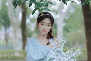 Lin Miao Xin: Captivating Spring Serenity in YiTuYu Vol.8645 - image 11