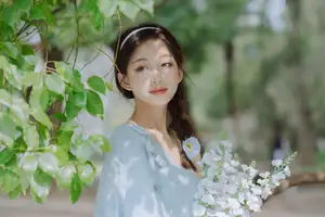 Lin Miao Xin: Captivating Spring Serenity in YiTuYu Vol.8645 - image 4