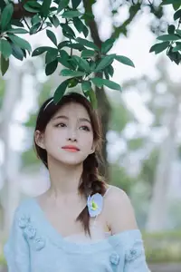 Lin Miao Xin: Captivating Spring Serenity in YiTuYu Vol.8645 - image 13