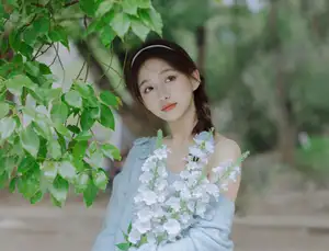 Lin Miao Xin: Captivating Spring Serenity in YiTuYu Vol.8645 - image 1