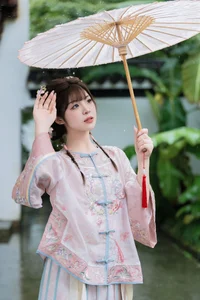 Elegant Portraiture in YiTuYu艺图语 Art Language Vol.7341: Sai De Guo Xi Li Ma Collection - image 0