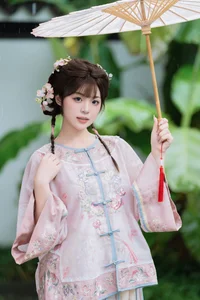 Elegant Portraiture in YiTuYu艺图语 Art Language Vol.7341: Sai De Guo Xi Li Ma Collection - image 2