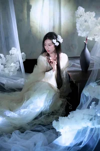 Ethereal Moonlight Muse: Discover the Poetic Beauty of Fen Mian Gu Niang - image 1