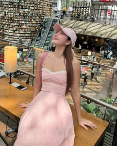 Thai Millionaire Influencer Lifestyle: Fitness and Fashion Secrets of a Social Media Icon - image 7