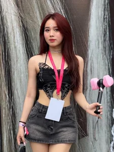 Vietnamese WAGs Transform into Fitness Icons: The Rise of the Gym Girl Aesthetic - image 4