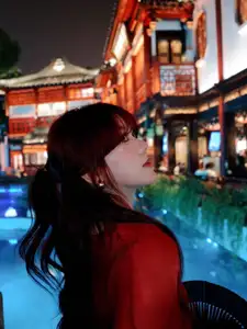 Hot girl Bao Han Helia's Dazzling China Trip: Captivating Photos Amidst Ancient Night Scenery - image 3