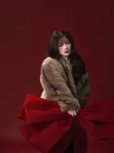 Rich Kid Chao: Stunning Close-Up Beauty & Elegant Charm Revealed - image 8