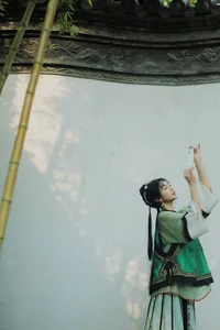 Exploring the Visual Narrative of Zheng Yu Xi in YiTuYu Art Language Vol.7738 - image 11