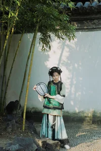 Exploring the Visual Narrative of Zheng Yu Xi in YiTuYu Art Language Vol.7738 - image 7