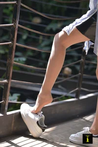 IESS 153 Ali Pure White Sneakers Fashion Gallery - image 8