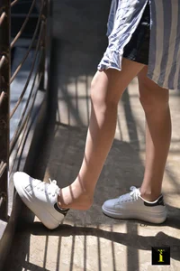 IESS 153 Ali Pure White Sneakers Fashion Gallery - image 1