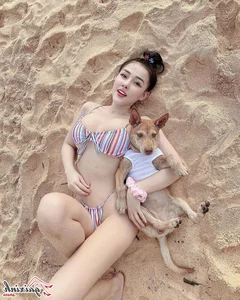 Ngan 98: Redefining Bold Summer Fashion and Social Media Influence in 2023 - image 21