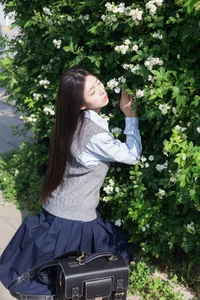 Mu You You Shines in YiTuYu Art Language Vol.7108 Portrait Series - image 5