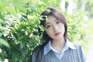 Mu You You Shines in YiTuYu Art Language Vol.7108 Portrait Series - image 4