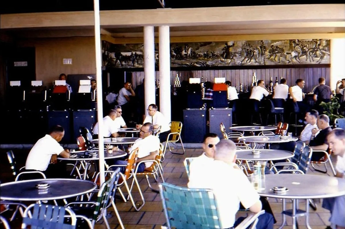 Historic Luxury: Rare Glimpses of American-Influenced Hotels in Saigon Before 1975