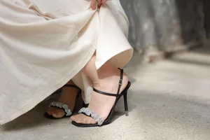 Stunning Long Legs and High-Cut Fashion - IESS Tuan Tuan Exclusive Gallery - image 2