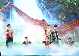 Hmong Forest Worshipping Ceremony in Na Hau Recognized as National Intangible Cultural Heritage - image 15