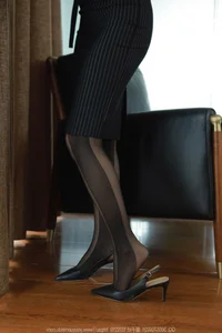 Wan Ping Defines Classic Elegance in IESS SXJ No.1800 - image 67