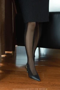 Wan Ping Defines Classic Elegance in IESS SXJ No.1800 - image 79