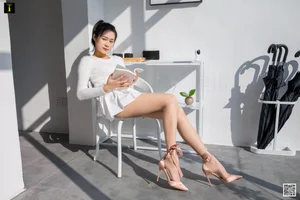 IESS Xiao Xiao Sunbathing Photo Series: A Bright and Elegant Fashion Gallery - image 73