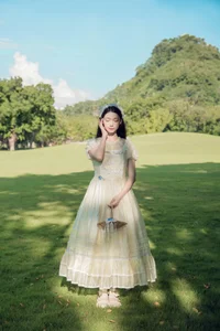 YiTuYu Art Language Vol.7827 Featuring the Stunning Model Zzzhen - image 5