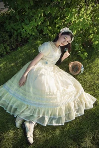 YiTuYu Art Language Vol.7827 Featuring the Stunning Model Zzzhen - image 2