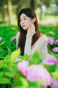 Elegant Artistic Photography: YiTuYu Art Language Vol.4946 Featuring Pei Tong Xue - image 1