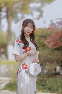 Art Language Vol.6736 by YiTuYu Featuring the Radiant Shan Shan - image 3