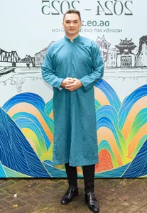 Vu Thu Phuong and Stars Celebrate the Timeless Beauty of the Vietnamese Ao Dai - image 6