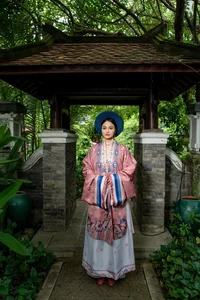 Vu Thu Phuong and Stars Celebrate the Timeless Beauty of the Vietnamese Ao Dai - image 5