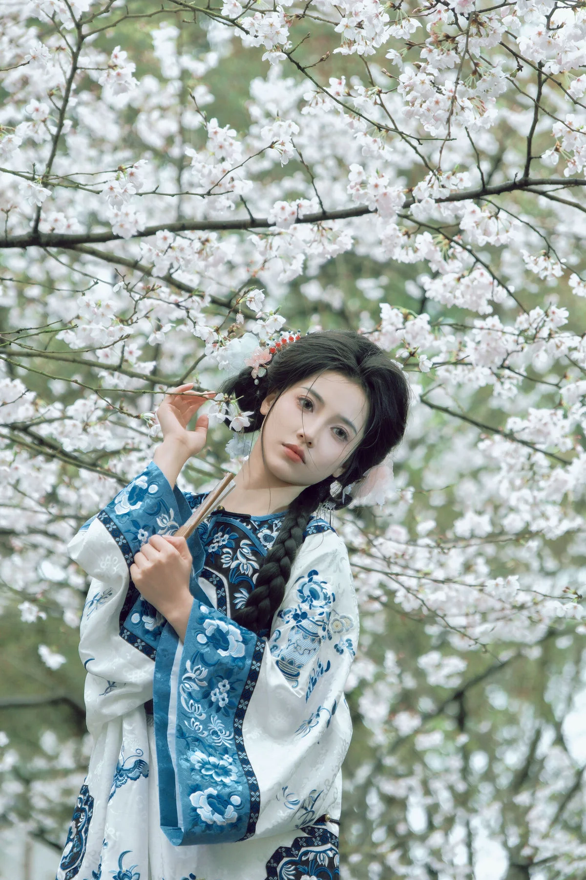 YiTuYu Art Language Vol.6777: Artistic Portraiture of Model Zhu Zhu