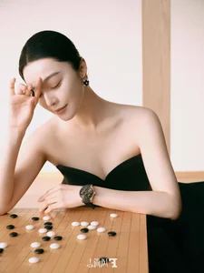 Fan Bingbing’s Iconic Three-Faced Beauty Gown: A Masterclass in Global High Fashion - image 1