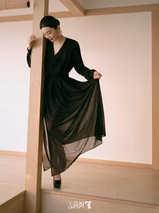 Fan Bingbing’s Iconic Three-Faced Beauty Gown: A Masterclass in Global High Fashion - image 11