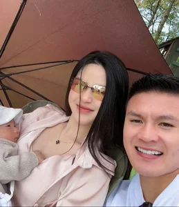 The Captivating Elegance of Chu Thanh Huyen: A Look at Her Latest Glamorous Style - image 7