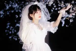 YiTuYu Vol. 8635: Ren Hai Bu's Dreamy White Dress Amidst Blossoms - image 18