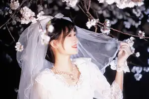 YiTuYu Vol. 8635: Ren Hai Bu's Dreamy White Dress Amidst Blossoms - image 4