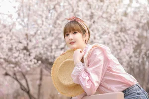 YiTuYu Art Language Vol.6757 Featuring the Elegant Jin Di Vivian - image 15