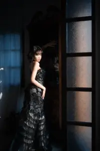 Yi Ming: Classic Elegance in Black Lace Dress - YiTuYu Art Language Vol.8835 - image 3