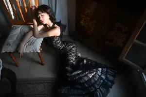Yi Ming: Classic Elegance in Black Lace Dress - YiTuYu Art Language Vol.8835 - image 15